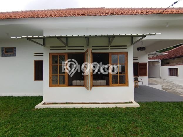 Rumah Luxury Modern Tanpa Renovasi di Baranangsiang Bogor Rumah Luxury Modern Tanpa Renovasi di Baranangsiang Bogor