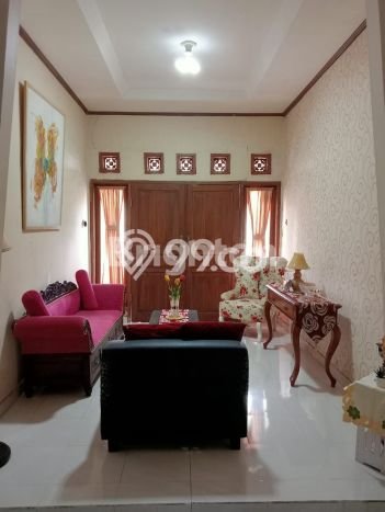 Dijual Hunian Rumah Terawat 4 KT di Ciparigi, Bogor Dijual Hunian Rumah Terawat 4 KT di Ciparigi, Bogor
