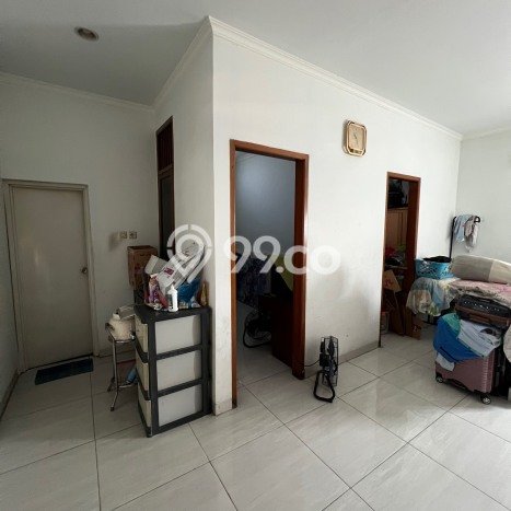 Turun Harga! Rumah Bagus Unik Langka Kavling Polri Jelambar! Turun Harga! Rumah Bagus Unik Langka Kavling Polri Jelambar!