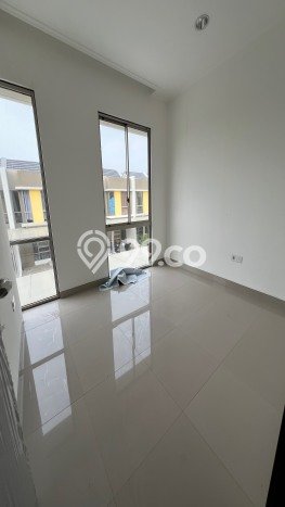 TERMURAH WITH AC!! Rumah 2LT Di Cluster Hawaii PIK2 Unfurnished TERMURAH WITH AC!! Rumah 2LT Di Cluster Hawaii PIK2 Unfurnished