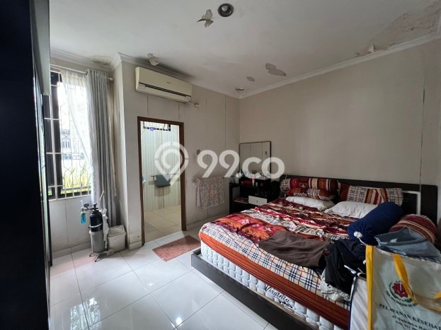 Dijual Rumah 4 Kamar Lokasi Ideal Bagus dan Strategis di Cakung Dijual Rumah 4 Kamar Lokasi Ideal Bagus dan Strategis di Cakung