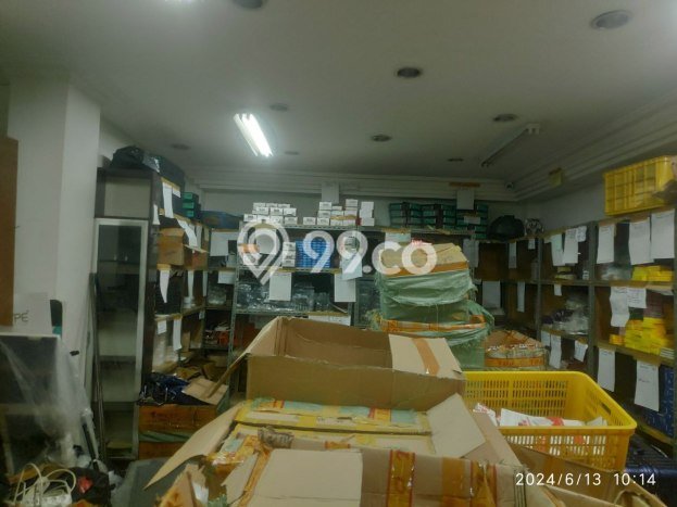 Ruko Dijual di Jakarta Pusat LT 150m2 & LB 600m2 Lokasi Terbaik! Ruko Dijual di Jakarta Pusat LT 150m2 & LB 600m2 Lokasi Terbaik!