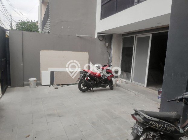 Rumah Disewakan Jakarta Barat LT 144m2 LB 480m2 Kawasan Tanjung Duren Utara Rumah Disewakan Jakarta Barat LT 144m2 LB 480m2 Kawasan Tanjung Duren Utara