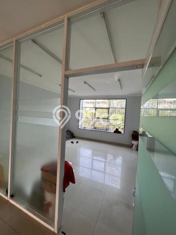 Ruko Disewakan di Kawasan Ramai Karawaci, Tangerang Ruko Disewakan di Kawasan Ramai Karawaci, Tangerang
