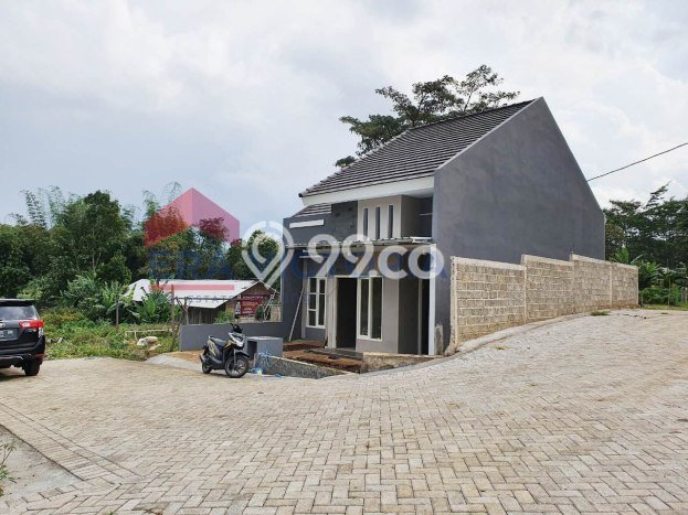 Rumah LT 114m2m² Dekat Tempat Strategis di Merjosari, Malang Rumah LT 114m2m² Dekat Tempat Strategis di Merjosari, Malang