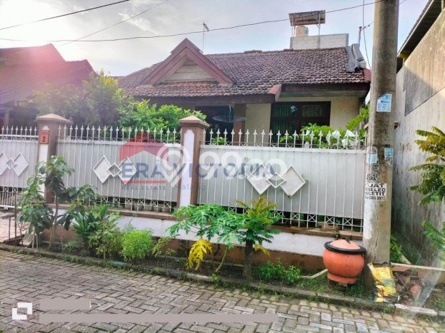 Rumah Harga Nego LT 136m2m² di Kawasan Perumahan Lowokwaru, Malang Rumah Harga Nego LT 136m2m² di Kawasan Perumahan Lowokwaru, Malang