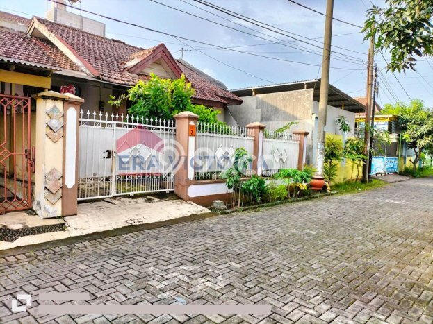 Rumah Harga Nego LT 136m2m² di Kawasan Perumahan Lowokwaru, Malang Rumah Harga Nego LT 136m2m² di Kawasan Perumahan Lowokwaru, Malang