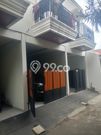 Rumah Strategis Modern Lb 100m2 di Ciracas, Jakarta Timur Rumah Strategis Modern Lb 100m2 di Ciracas, Jakarta Timur