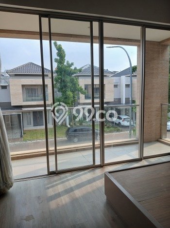 Rumah Elit Modern Siap Huni di Pantai Indah Kapuk Jakarta Utara Rumah Elit Modern Siap Huni di Pantai Indah Kapuk Jakarta Utara
