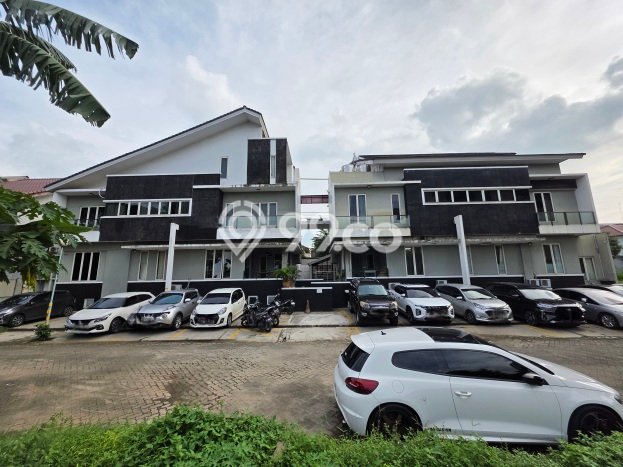 Siap Huni Hunian Elit 20 Kamar di Karawaci Dekat ke Mana Saja Siap Huni Hunian Elit 20 Kamar di Karawaci Dekat ke Mana Saja