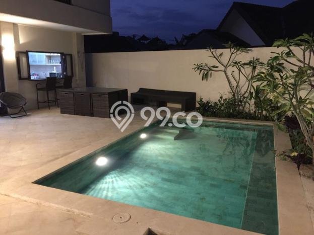 For Sale! Luxury House LT 320m2 Desain Modern di Balangan For Sale! Luxury House LT 320m2 Desain Modern di Balangan