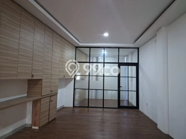 Ruko bagus disewakan di Pasar Minggu Jakarta Selatan dengan LB 300m2 harga sewa terbaik Ruko bagus disewakan di Pasar Minggu Jakarta Selatan dengan LB 300m2 harga sewa terbaik