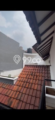 Disewakan! Rumah 5 Kamar Tidur &
4 Kamar Mandi di Pejaten, Jakarta Selatan Disewakan! Rumah 5 Kamar Tidur &
4 Kamar Mandi di Pejaten, Jakarta Selatan