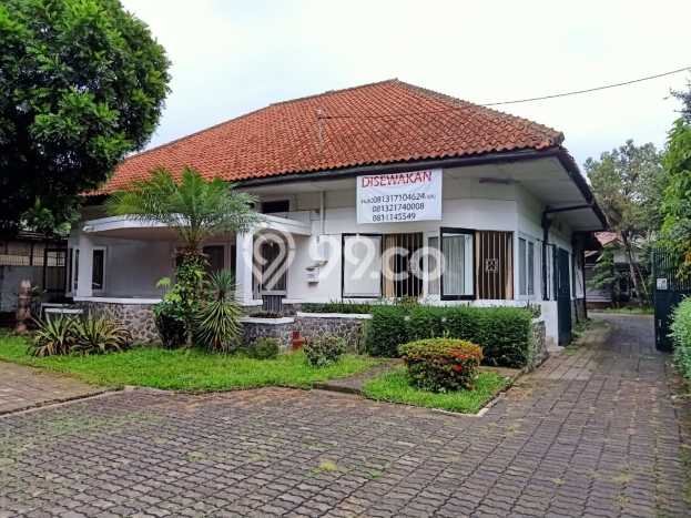 Rumah Elit Modern Tanpa Renovasi di Bandung Kota Bandung Rumah Elit Modern Tanpa Renovasi di Bandung Kota Bandung