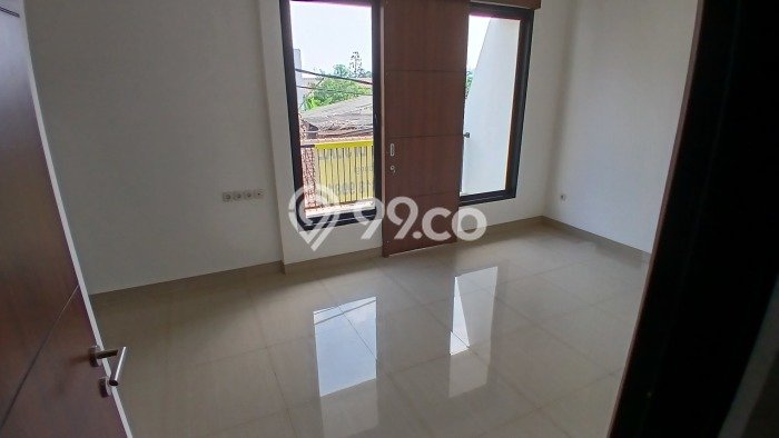 Ready to Use! Luxury House LT 86m2 Desain Elegan di Kalibata Ready to Use! Luxury House LT 86m2 Desain Elegan di Kalibata