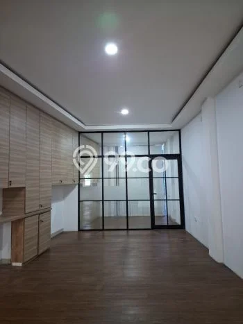 Ruko bagus disewakan di Pasar Minggu Jakarta Selatan dengan LB 300m2 harga sewa terbaik Ruko bagus disewakan di Pasar Minggu Jakarta Selatan dengan LB 300m2 harga sewa terbaik