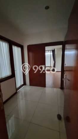 Disewakan! Rumah 3 Kamar Tidur &
3 Kamar Mandi di Kemang, Jakarta Selatan Disewakan! Rumah 3 Kamar Tidur &
3 Kamar Mandi di Kemang, Jakarta Selatan