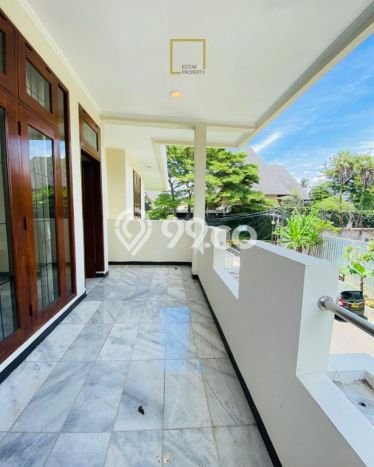 Disewakan Rumah Murah di Pejaten Jakarta Selatan dengan 5 Kamar Tidur Disewakan Rumah Murah di Pejaten Jakarta Selatan dengan 5 Kamar Tidur