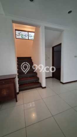 Disewakan! Rumah 3 Kamar Tidur &
3 Kamar Mandi di Kemang, Jakarta Selatan Disewakan! Rumah 3 Kamar Tidur &
3 Kamar Mandi di Kemang, Jakarta Selatan