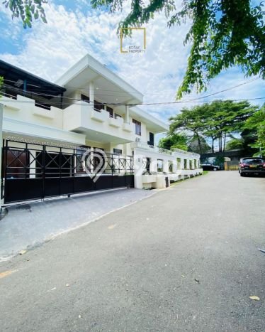 Disewakan Rumah Murah di Pejaten Jakarta Selatan dengan 5 Kamar Tidur Disewakan Rumah Murah di Pejaten Jakarta Selatan dengan 5 Kamar Tidur