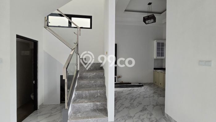 For Sale! Premium House LT 250m2 Desain Modern di BSD Griya Loka For Sale! Premium House LT 250m2 Desain Modern di BSD Griya Loka