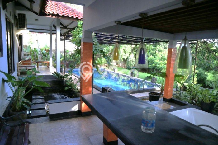 Jual Rumah Luas Elegan Dengan View Cantik di Cirendeu, Jakarta Selatan Jual Rumah Luas Elegan Dengan View Cantik di Cirendeu, Jakarta Selatan