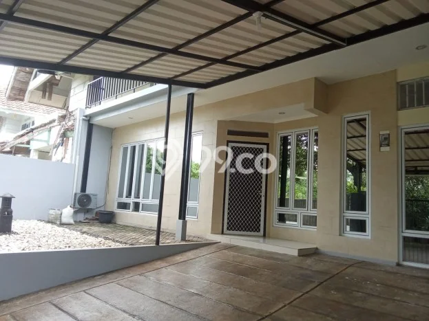 Rumah Mewah LB 250m2 Siap Huni Desain Elegan di BSD Giri Loka, Tangerang Rumah Mewah LB 250m2 Siap Huni Desain Elegan di BSD Giri Loka, Tangerang