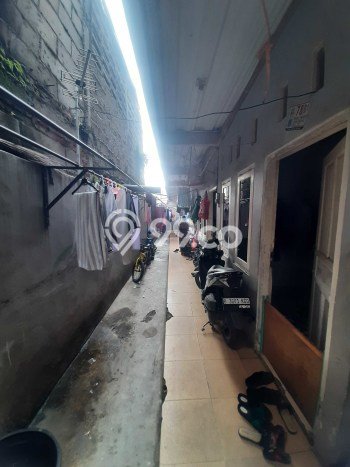 Dijual Kost di Kawasan Serpong, Tangerang Selatan, Spesifikasi 28 KT, 28 KM, 200m2 Dijual Kost di Kawasan Serpong, Tangerang Selatan, Spesifikasi 28 KT, 28 KM, 200m2