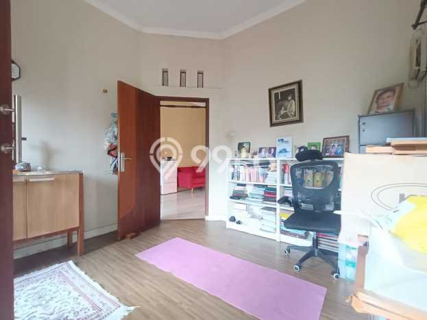 Jual Rumah Mewah Elegan Dengan View Cantik di BSD Kencana Loka, Tangerang Jual Rumah Mewah Elegan Dengan View Cantik di BSD Kencana Loka, Tangerang