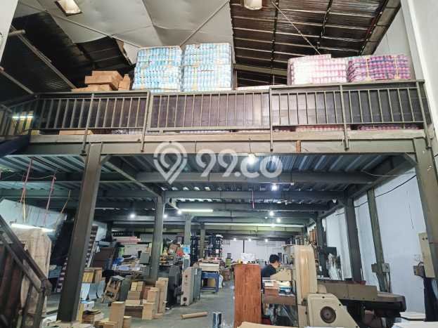 Lokasi Strategis! Dijual Gudang Bisnis di Setu, Tangerang Selatan Kondisi Bagus Lokasi Strategis! Dijual Gudang Bisnis di Setu, Tangerang Selatan Kondisi Bagus