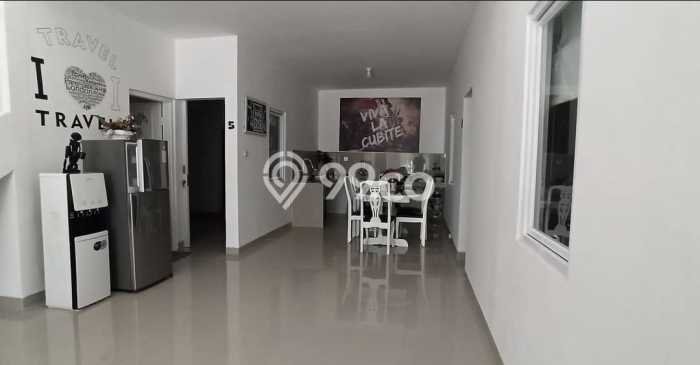 Hunian Elit LB 200m2 Siap Pakai Desain Elegan di Lippo Karawaci, Tangerang Hunian Elit LB 200m2 Siap Pakai Desain Elegan di Lippo Karawaci, Tangerang