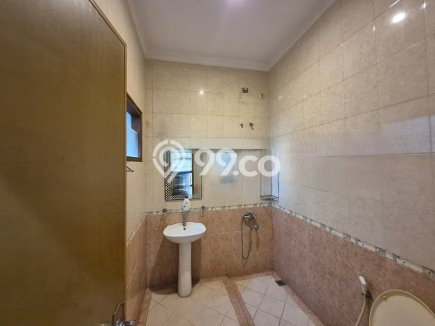 Rumah Elit LB 350m2 Siap Pakai Desain Elegan di BSD Puspita Loka, Tangerang Rumah Elit LB 350m2 Siap Pakai Desain Elegan di BSD Puspita Loka, Tangerang