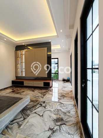 Rumah Elit Modern Tanpa Renovasi di Alam Sutera Tangerang Rumah Elit Modern Tanpa Renovasi di Alam Sutera Tangerang