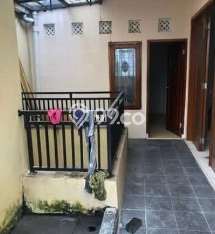 Jual Rumah Bagus Siap Huni LB 230m2 di Pamulang, Tangerang Selatan Jual Rumah Bagus Siap Huni LB 230m2 di Pamulang, Tangerang Selatan