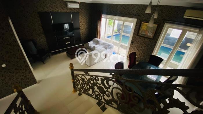 Hunian Mewah LB 300m2 Siap Pakai Desain Elegan di BSD City, Tangerang Hunian Mewah LB 300m2 Siap Pakai Desain Elegan di BSD City, Tangerang