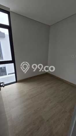 Rumah Elit Modern Tanpa Renovasi di BSD Green Wich Tangerang Rumah Elit Modern Tanpa Renovasi di BSD Green Wich Tangerang