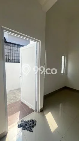 Jual Rumah Strategis Bagus Punya 2 KT di Cisauk Tangerang SHM Jual Rumah Strategis Bagus Punya 2 KT di Cisauk Tangerang SHM