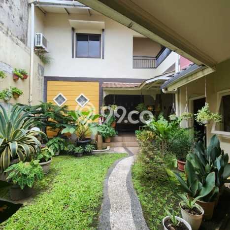 Rumah Berkualitas dengan Luas Tanah 250m² di Kawasan Elite BSD Anggrek Loka, Tangerang Rumah Berkualitas dengan Luas Tanah 250m² di Kawasan Elite BSD Anggrek Loka, Tangerang
