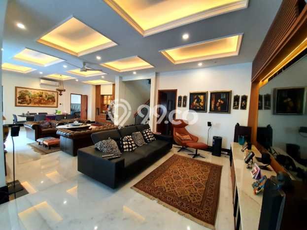 Dijual Rumah Mewah Megah Dengan View Eksklusif di Kemang, Jakarta Selatan Dijual Rumah Mewah Megah Dengan View Eksklusif di Kemang, Jakarta Selatan