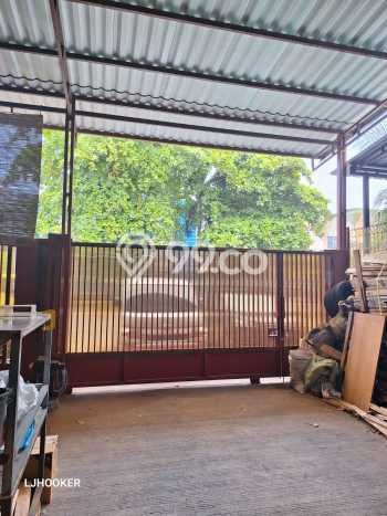 Untuk Dijual! Gudang di BSD Tangerang LT 480m2 / LB 608m2 Kawasan Strategis Untuk Dijual! Gudang di BSD Tangerang LT 480m2 / LB 608m2 Kawasan Strategis