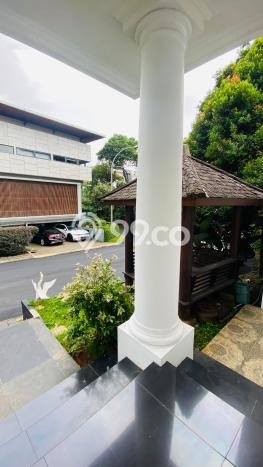 Hunian Mewah LB 300m2 Siap Pakai Desain Elegan di BSD City, Tangerang Hunian Mewah LB 300m2 Siap Pakai Desain Elegan di BSD City, Tangerang