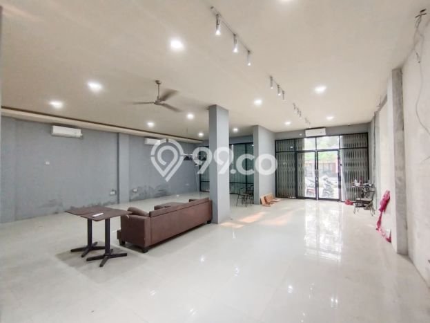 Ruko Dijual di Prime Area Tangerang Luas 216m2 Ruko Dijual di Prime Area Tangerang Luas 216m2