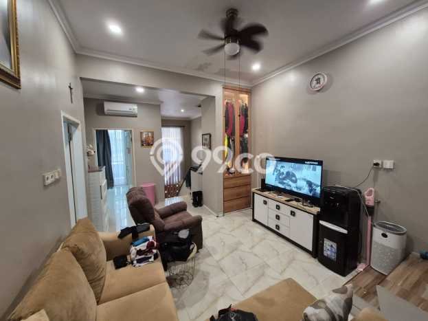 Dijual Hunian Rumah Terawat 3 KT di BSD Residence One, Tangerang Dijual Hunian Rumah Terawat 3 KT di BSD Residence One, Tangerang