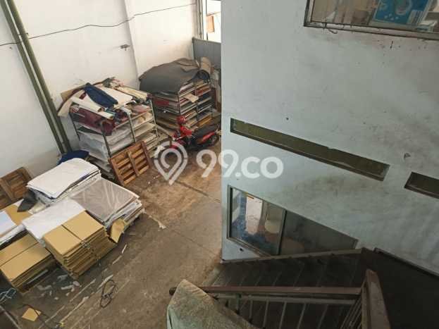 Lokasi Strategis! Dijual Gudang Bisnis di Setu, Tangerang Selatan Kondisi Bagus Lokasi Strategis! Dijual Gudang Bisnis di Setu, Tangerang Selatan Kondisi Bagus