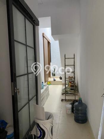 For Sale! Luxury House LT 261m2 Desain Modern di BSD Delatinos For Sale! Luxury House LT 261m2 Desain Modern di BSD Delatinos