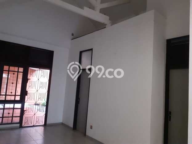 Disewakan! Rumah 3 Kamar Tidur &
1 Kamar Mandi di Villa Melati Mas, Tangerang Selatan Disewakan! Rumah 3 Kamar Tidur &
1 Kamar Mandi di Villa Melati Mas, Tangerang Selatan