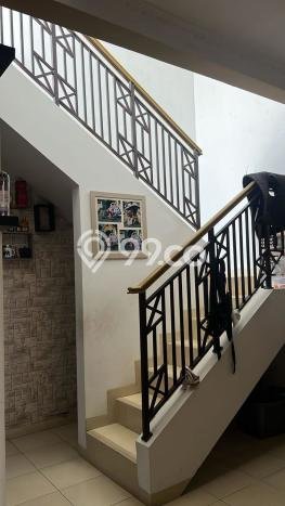 Dijual Hunian Rumah Terawat 3 KT di BSD Nusaloka, Tangerang Dijual Hunian Rumah Terawat 3 KT di BSD Nusaloka, Tangerang