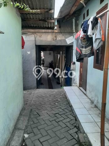 Dijual Kost di Kawasan Serpong, Tangerang Selatan, Spesifikasi 28 KT, 28 KM, 200m2 Dijual Kost di Kawasan Serpong, Tangerang Selatan, Spesifikasi 28 KT, 28 KM, 200m2