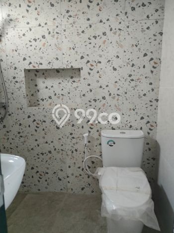 Rumah Terawat di BSD Griya Loka, Tangerang, LT 250m², LB 250m² Rumah Terawat di BSD Griya Loka, Tangerang, LT 250m², LB 250m²