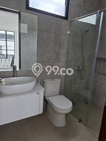 Rumah Luxury Modern Tanpa Renovasi di BSD The Icon Tangerang Rumah Luxury Modern Tanpa Renovasi di BSD The Icon Tangerang